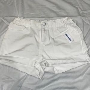 Perfect for summer!! White old navy jean shorts (brand new w/ tags)
